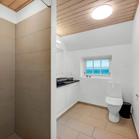 Large For 20 People With Large Pool, Hot Tub For 7 People And Activity Semesterbostad *