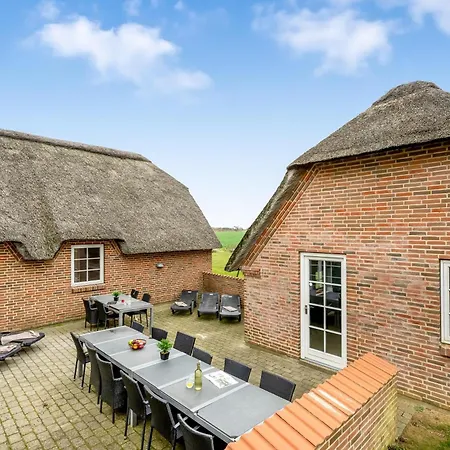 Holiday home Large For 20 People With Large Pool, Hot Tub For 7 People And Activity Room, Ringkobing